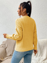 Load image into Gallery viewer, Round Neck Long Sleeve Sweater