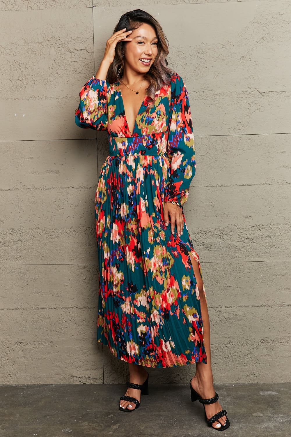 Printed Deep V Slit Pleated Dress