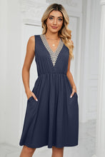 Load image into Gallery viewer, Contrast V-Neck Sleeveless Dress