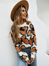 Load image into Gallery viewer, Printed Round Neck Long Sleeve Sweater