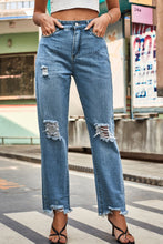 Load image into Gallery viewer, Distresssed Buttoned Loose Fit Jeans