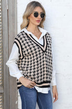 Load image into Gallery viewer, Ribbed V-Neck Sleeveless Sweater