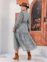 Load image into Gallery viewer, Plus Size V-Neck Long Sleeve Midi Dress