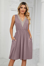 Load image into Gallery viewer, Contrast V-Neck Sleeveless Dress