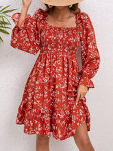 Load image into Gallery viewer, Floral Smocked Square Neck Dress