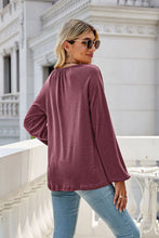 Load image into Gallery viewer, V-Neck Raglan Sleeve Ruched Detail Top